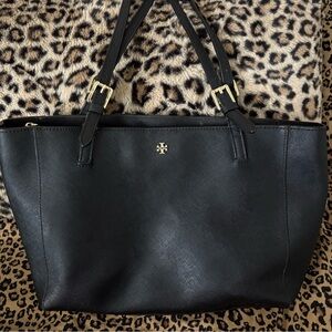 tory burch black leather tote bag